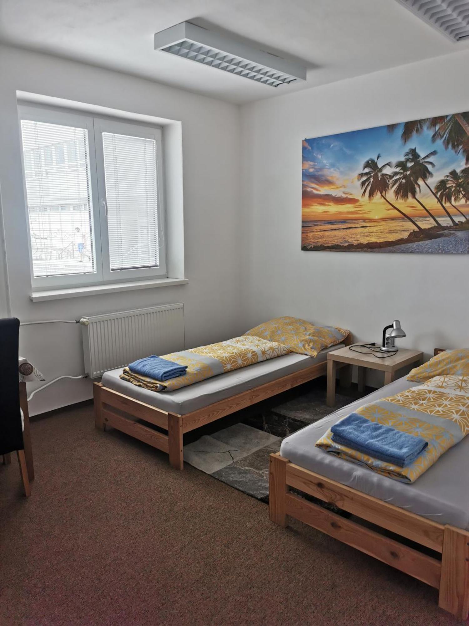 Living Bratislava By The Bus Station Hostel Exterior photo